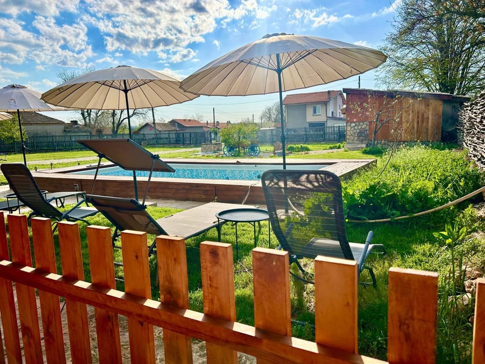 Garden view, Pool view