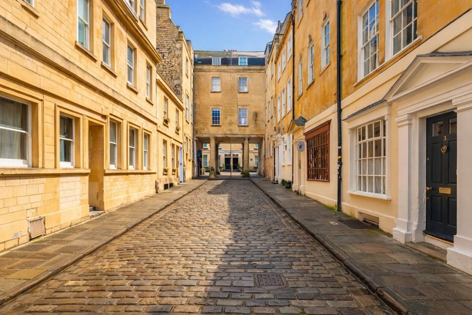 Old Orchard - Charming Ground Floor Flat in Bath Centre Apartment in Bath