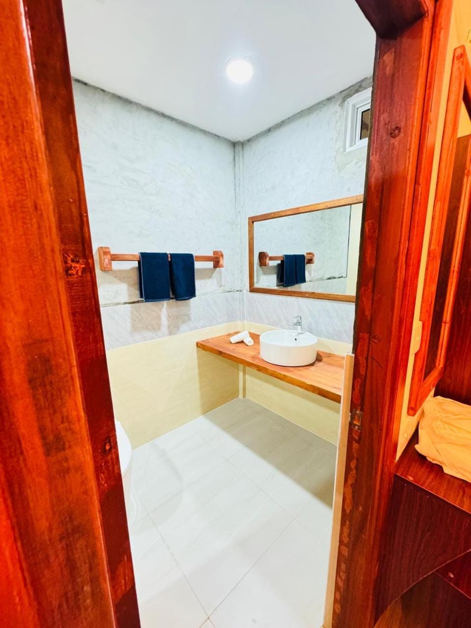 Shower, Bathroom, towels