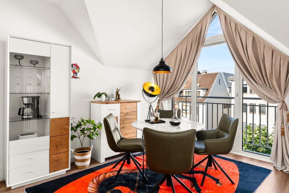 View (from property/room), Kitchen or kitchenette, Living room, Seating area, Dining area