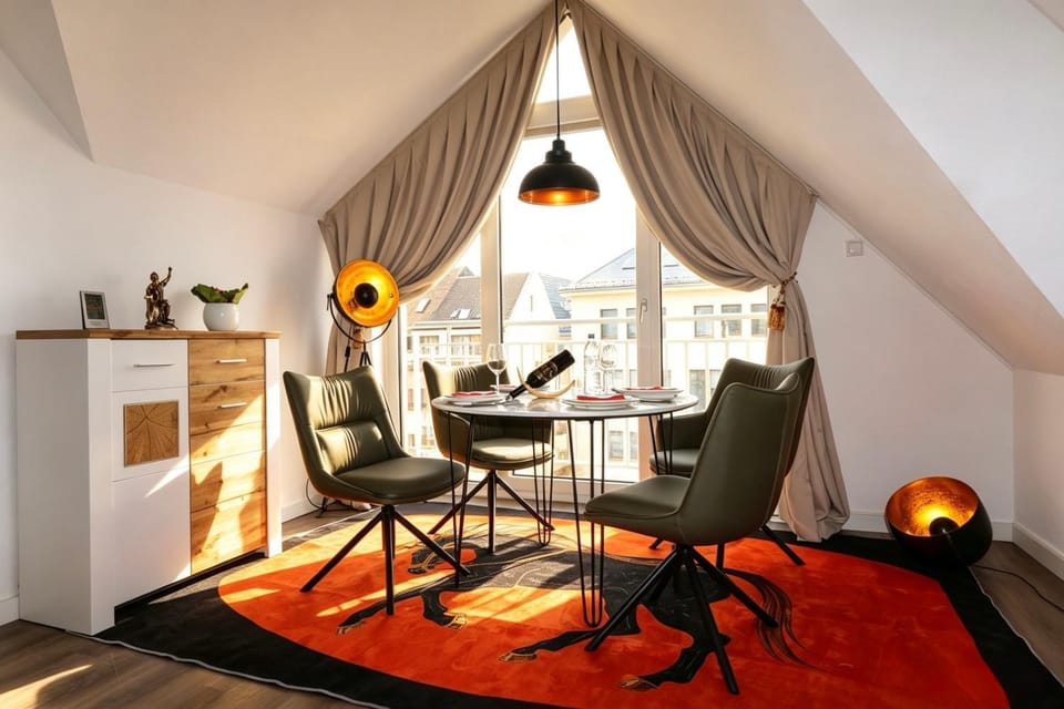 Living room, Seating area, Dining area, Food