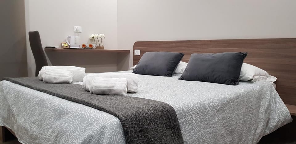 Bed, Photo of the whole room