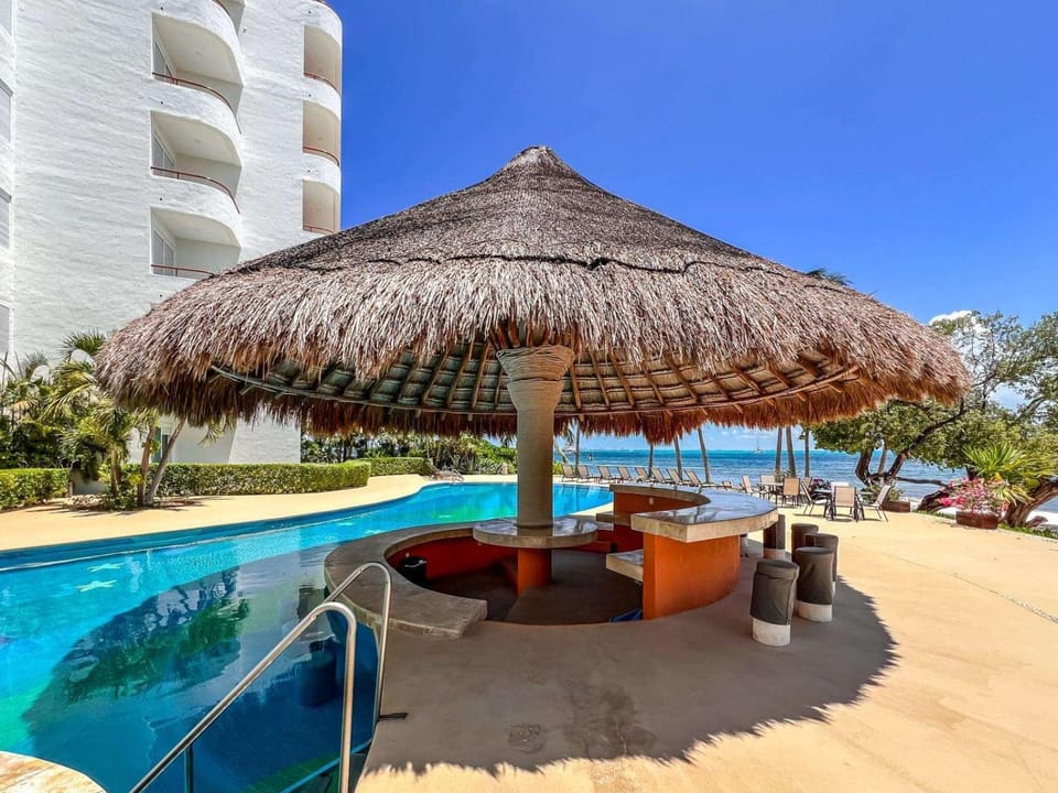 Patio, Swimming pool