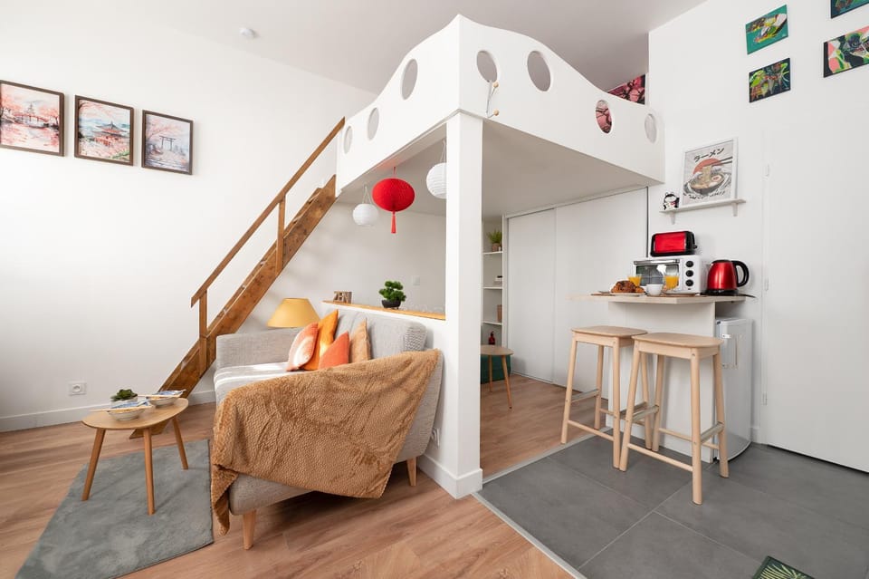 Bed, Kitchen or kitchenette, Living room, stove, sunbed, kitchen