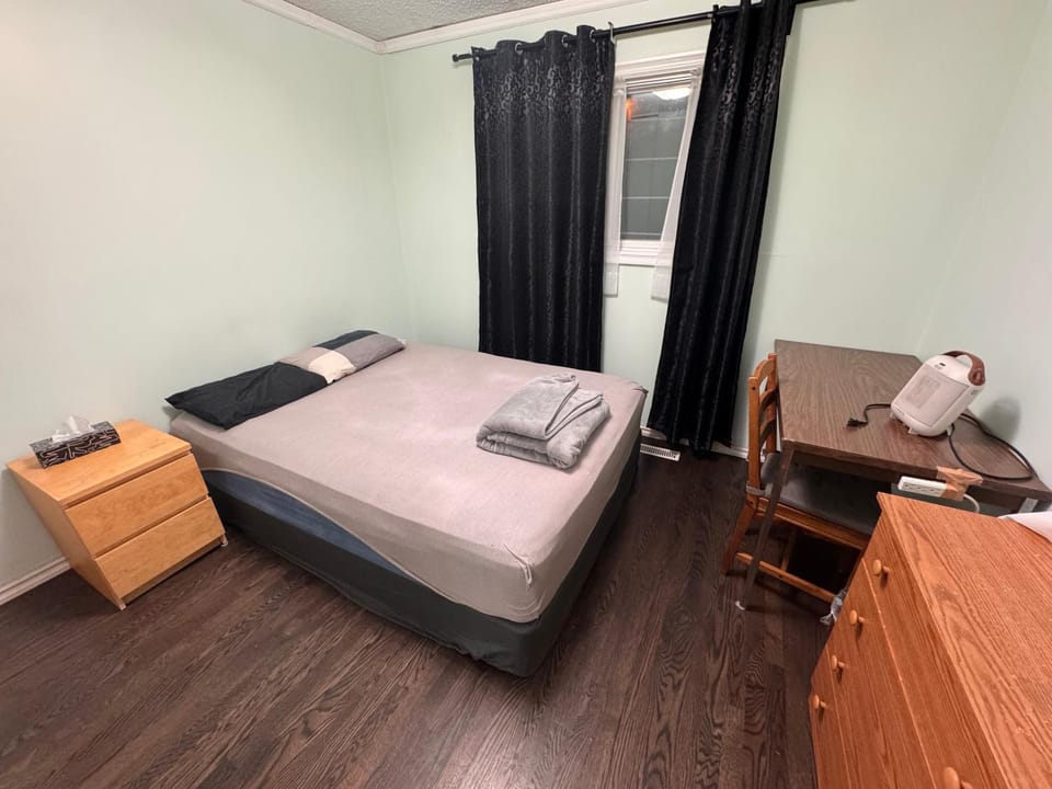 Calgary Mini Haven Vacation rental in Calgary