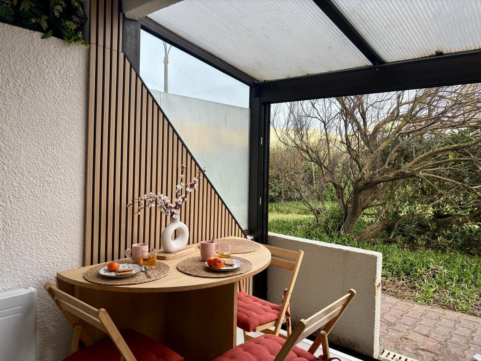 Patio, Patio, Balcony/Terrace, Balcony/Terrace, Sunrise
