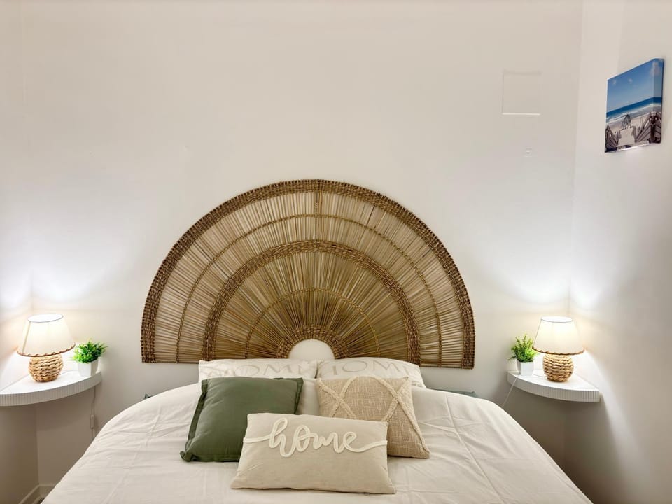 Bed, Night, Bedroom