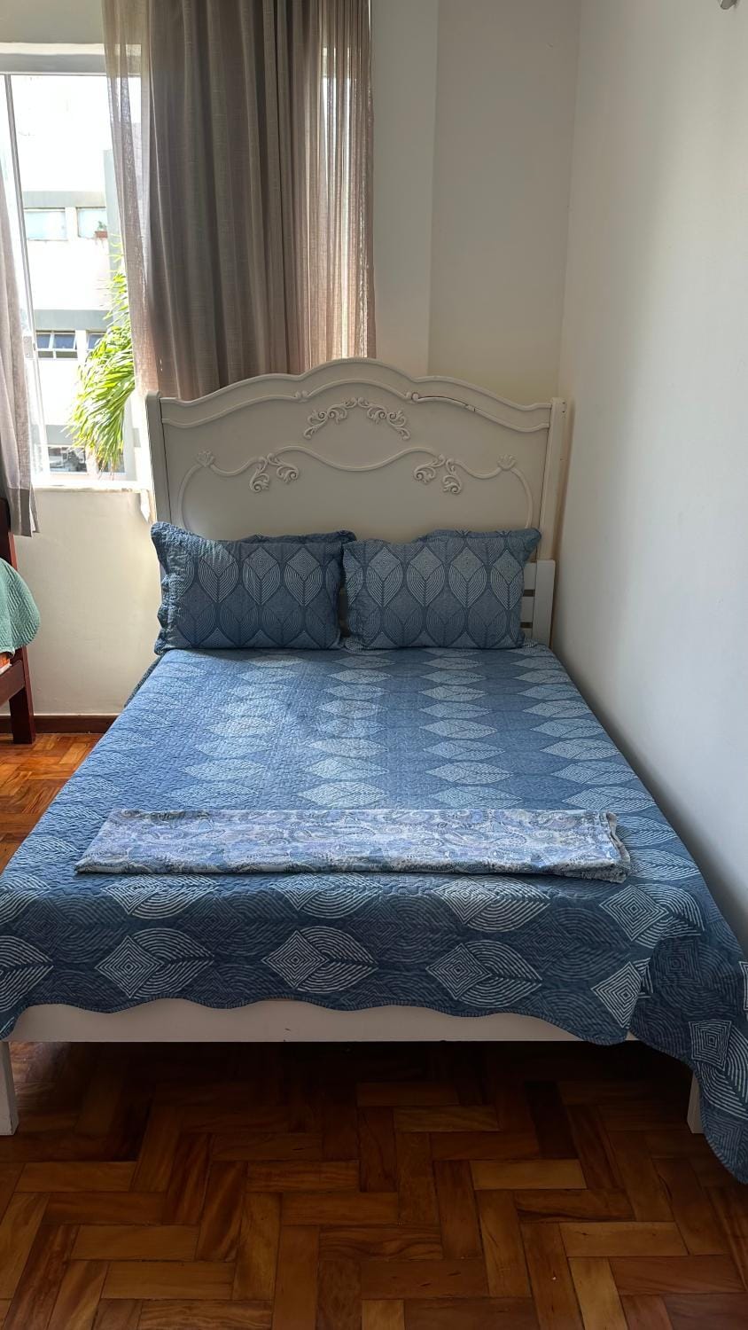 Quarto privativo confortável próximo a ufba, praia, comercio e zoológico Vacation rental in Salvador