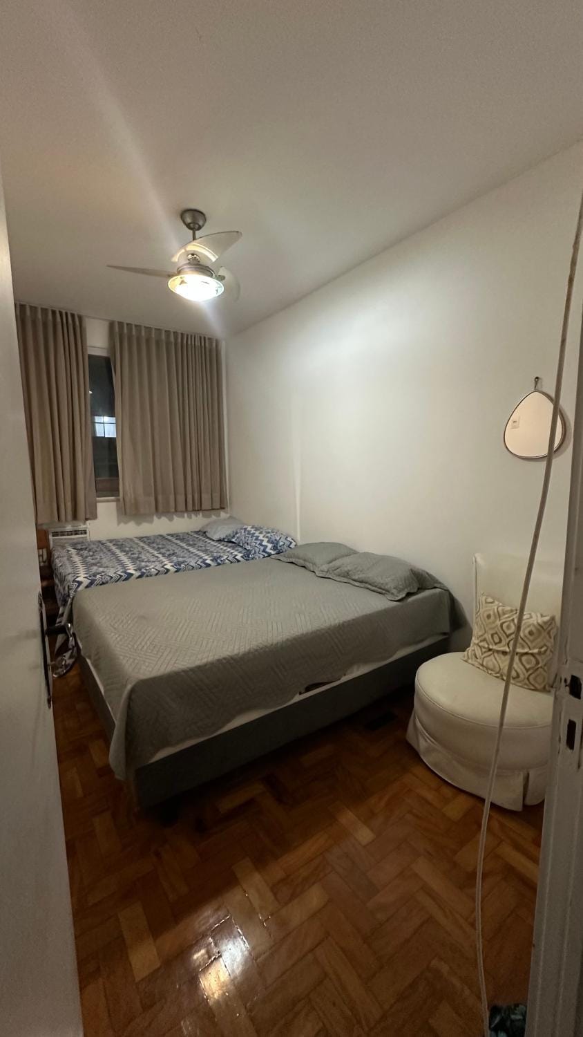 Quarto privativo confortável próximo a ufba, praia, comercio e zoológico Vacation rental in Salvador