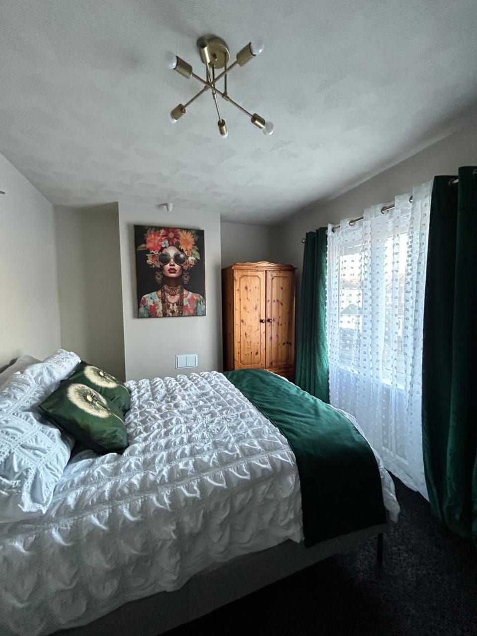 Bed, Photo of the whole room, Bedroom, wardrobe