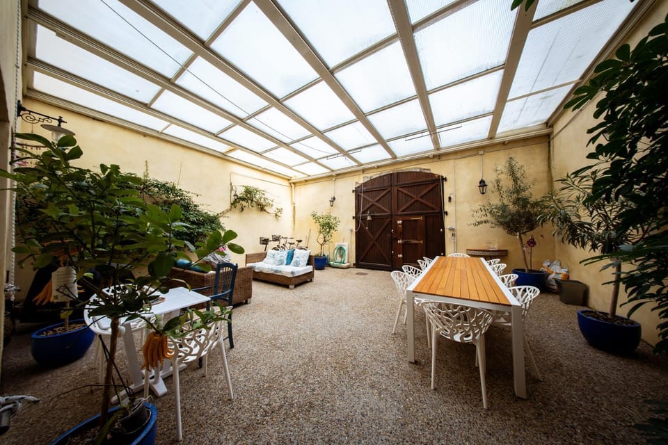 Patio, Garden view