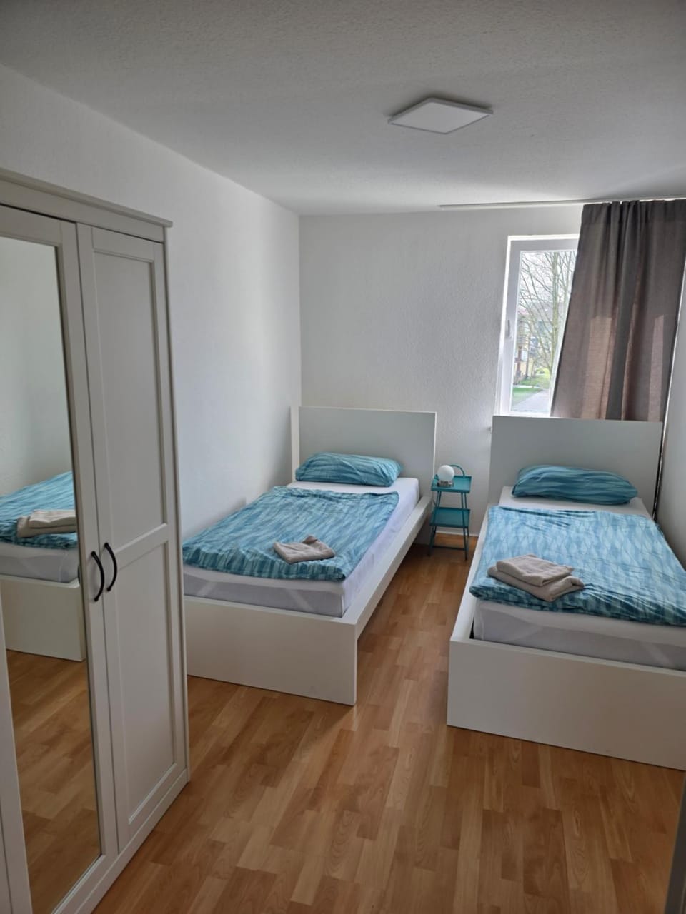 Ferienwohnung, Handwerkerwohnung, helle Wohlfühlwohnung mit Balkon Apartment in Oberhausen