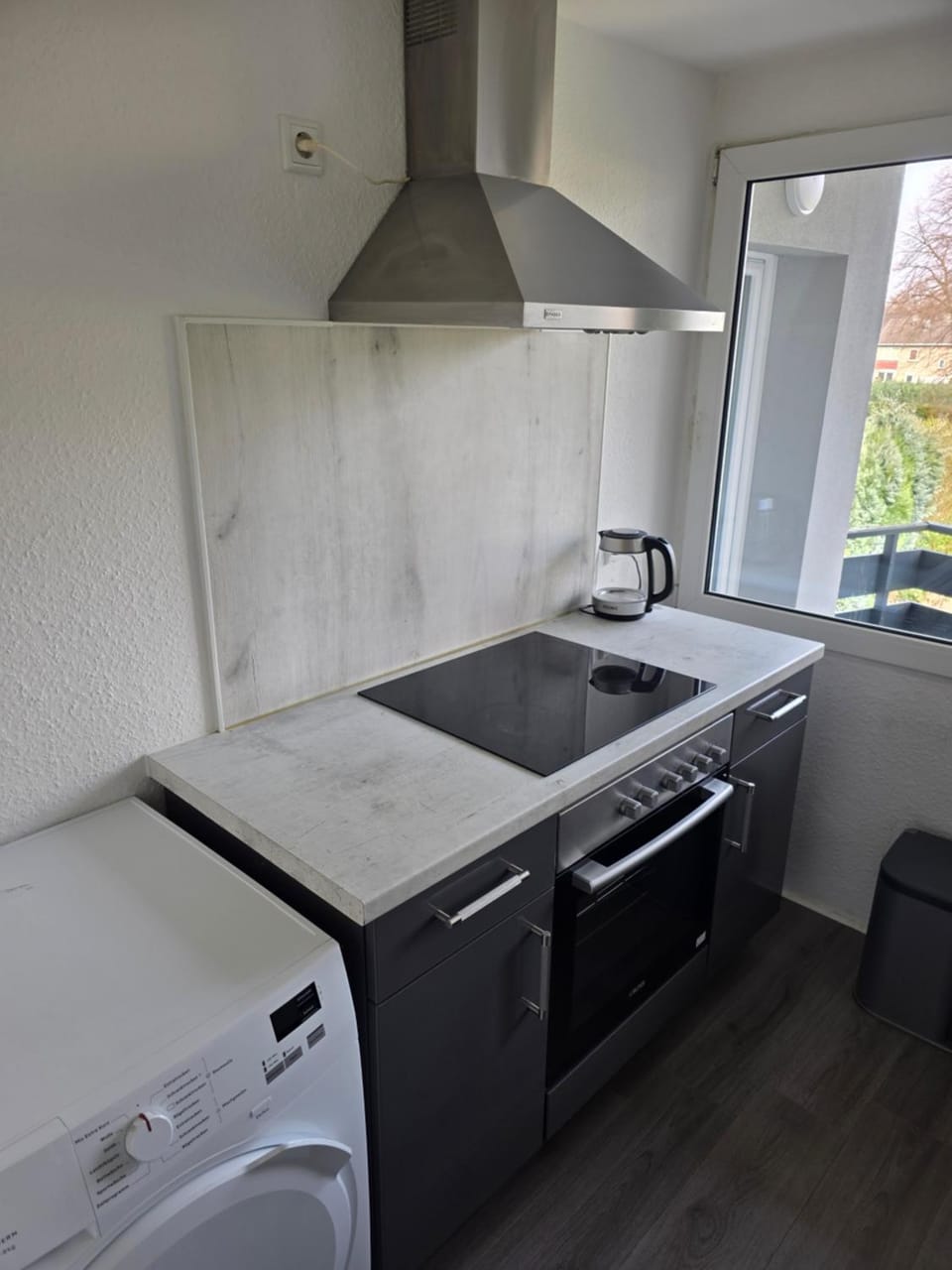 Ferienwohnung, Handwerkerwohnung, helle Wohlfühlwohnung mit Balkon Apartment in Oberhausen