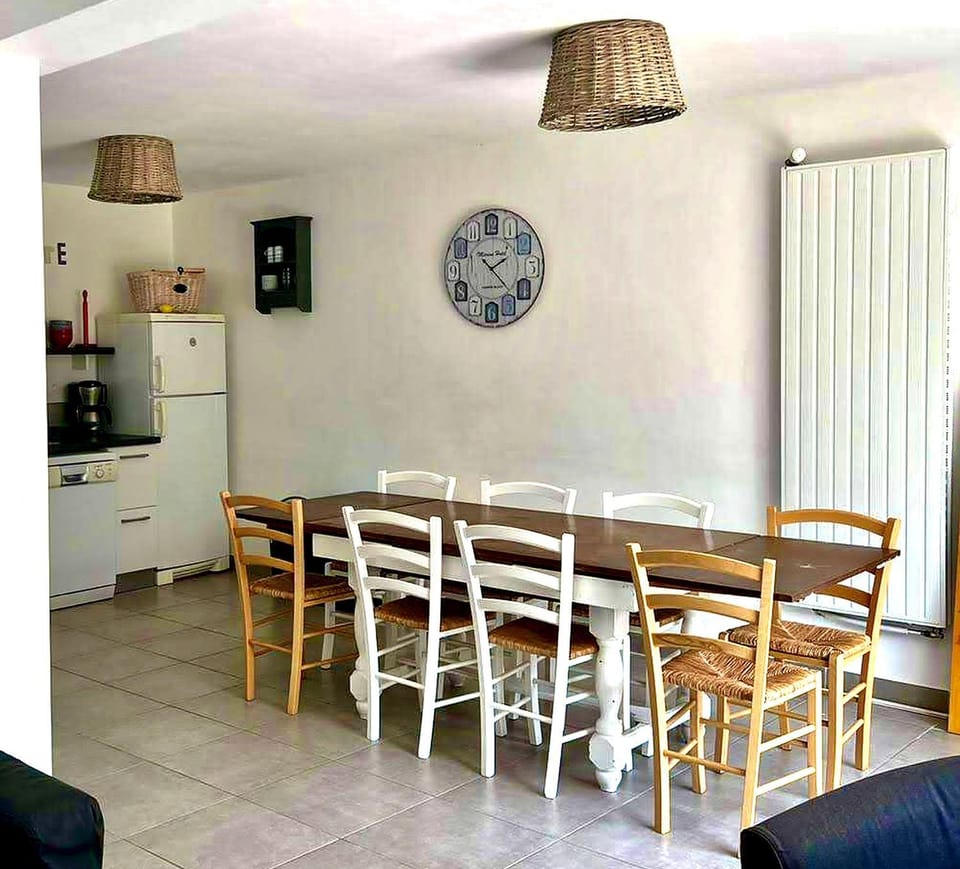 Dining area, Dinner