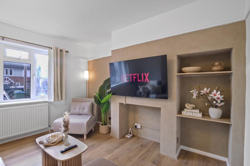 Communal lounge/ TV room, TV and multimedia, Evening entertainment, internet