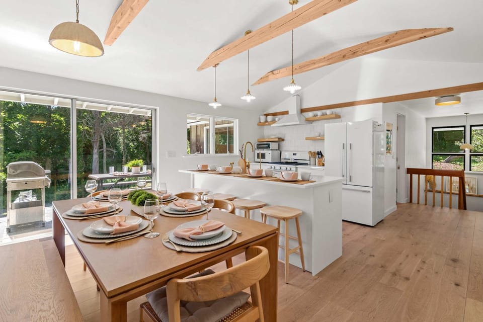 Chic Boho Escape Minutes to Nauset Beach House in Orleans