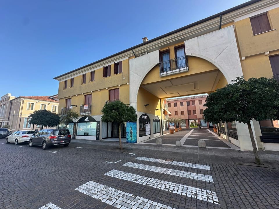 Property building, View (from property/room)