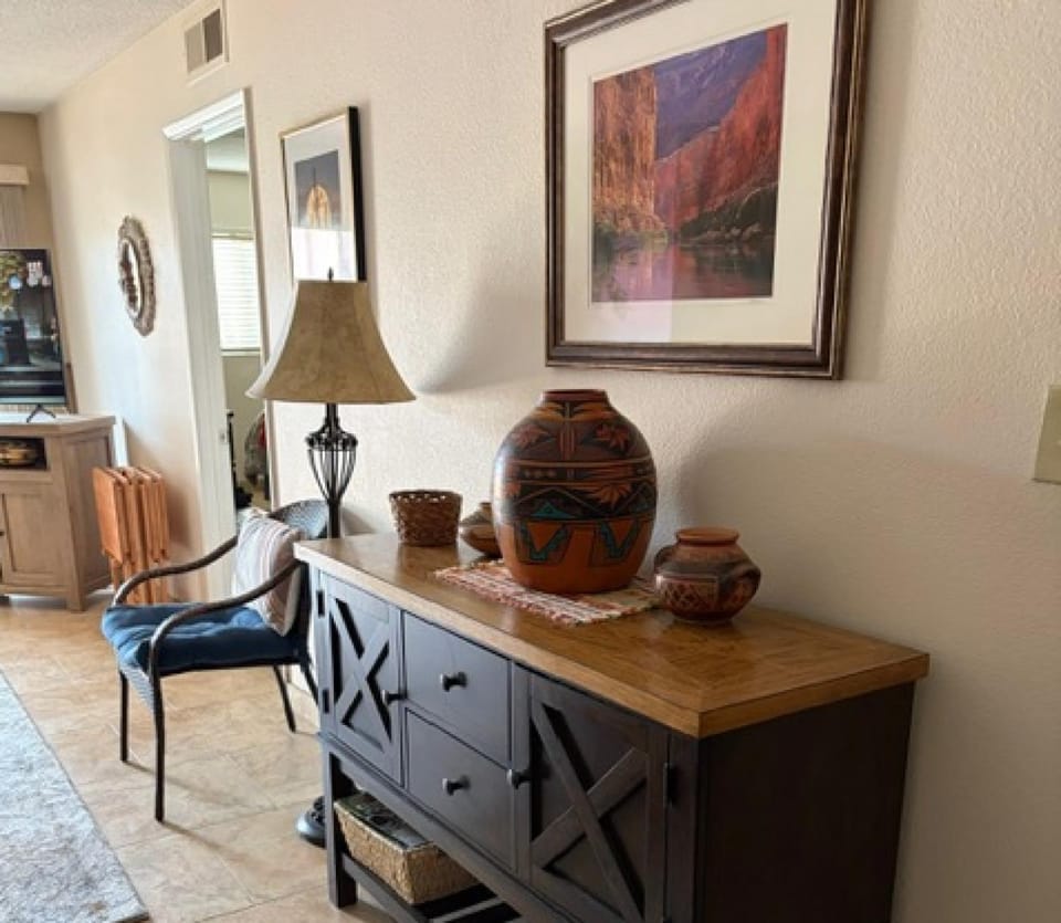 Southwestern Siesta House in Paradise Valley