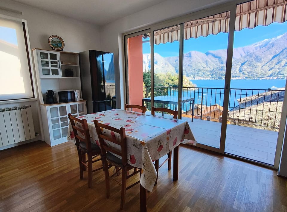 La casa del sole House in Tremezzina