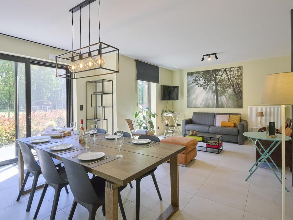 Living room, Dining area