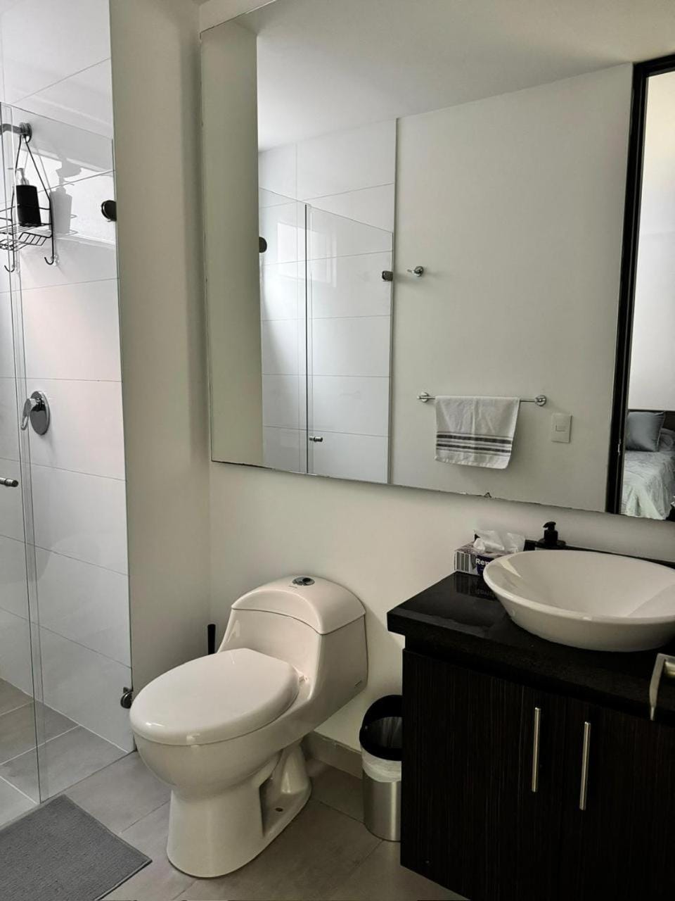Modern Studio Usaquén, Search Unicentro Apartment in Bogota