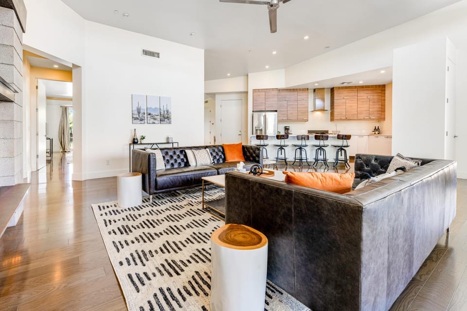 Slice of Paradise House in Paradise Valley