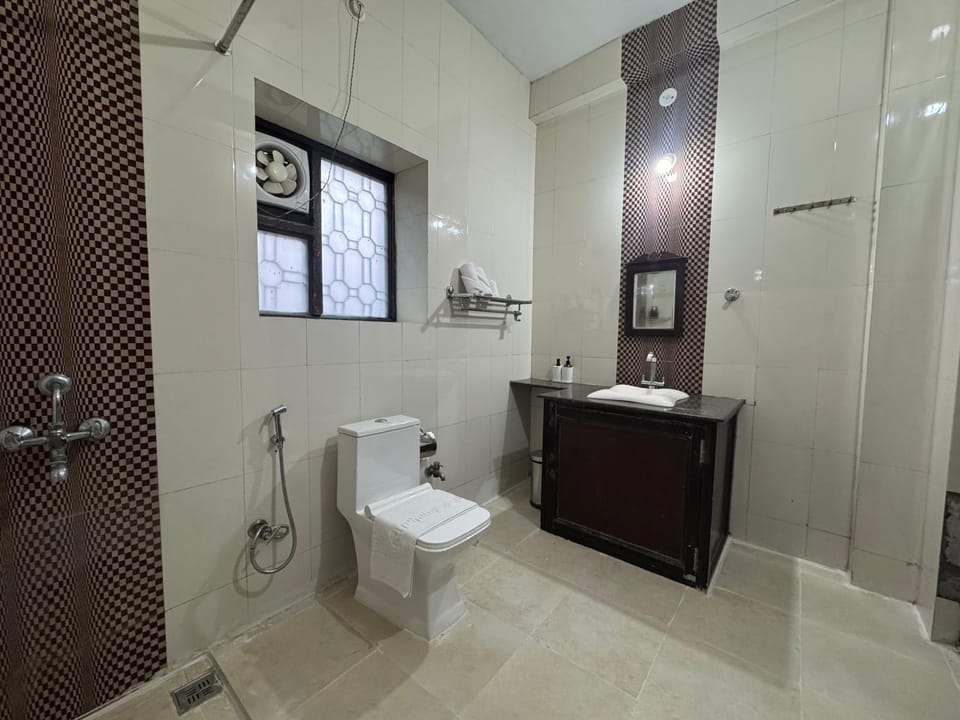 Deodar Bungalow & Cottage by Trikone Nature lodge in Uttarakhand