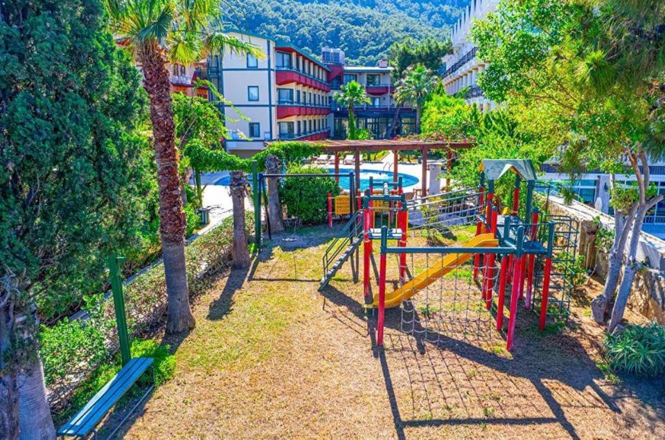 Children play ground, Kids's club