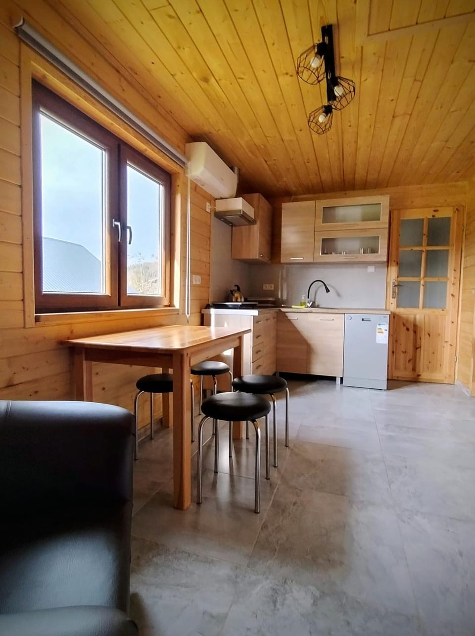 Kitchen or kitchenette, Living room