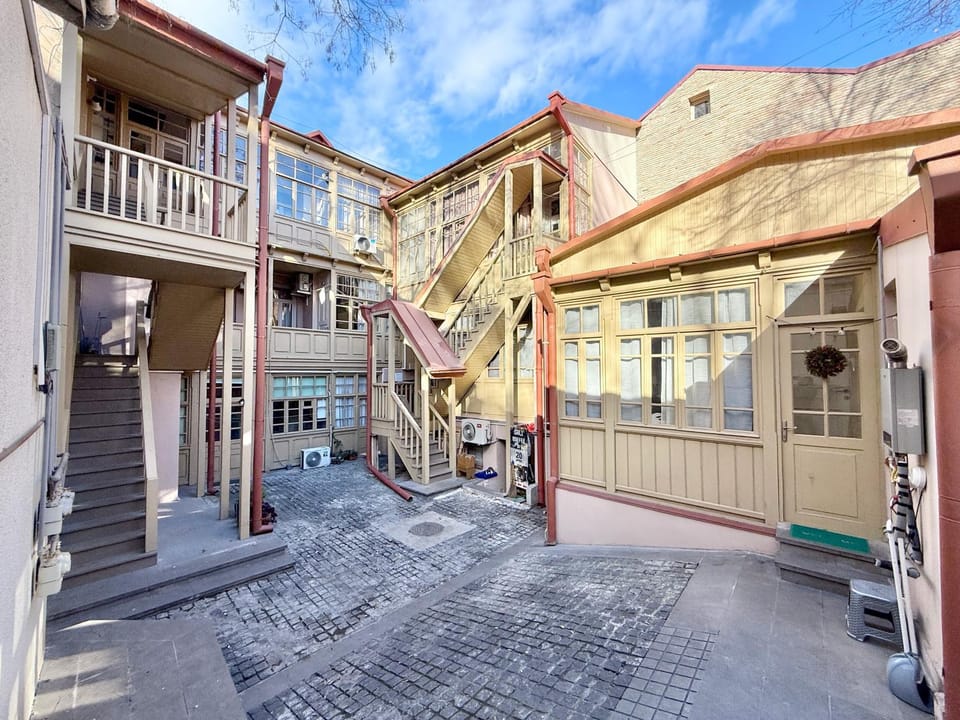 Property building, Location