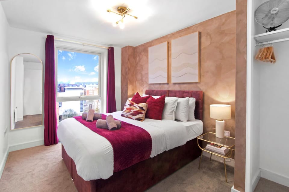 Bed, Photo of the whole room, Bedroom, towels, wardrobe