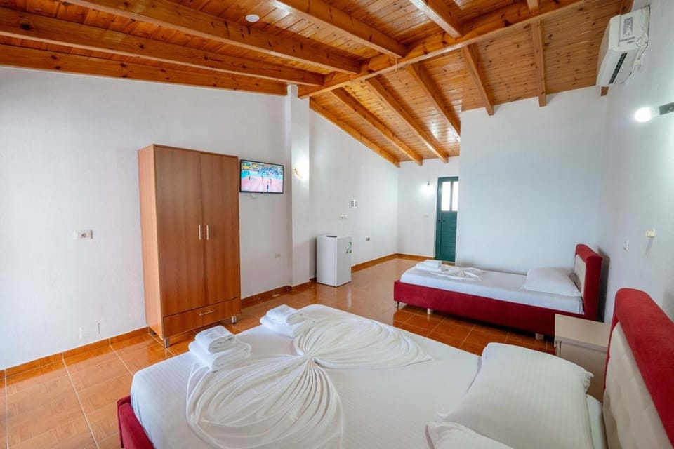 TV and multimedia, Bedroom, wardrobe, air conditioner