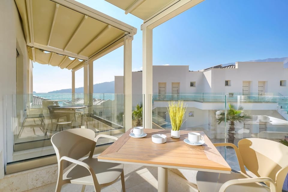 View (from property/room), Balcony/Terrace