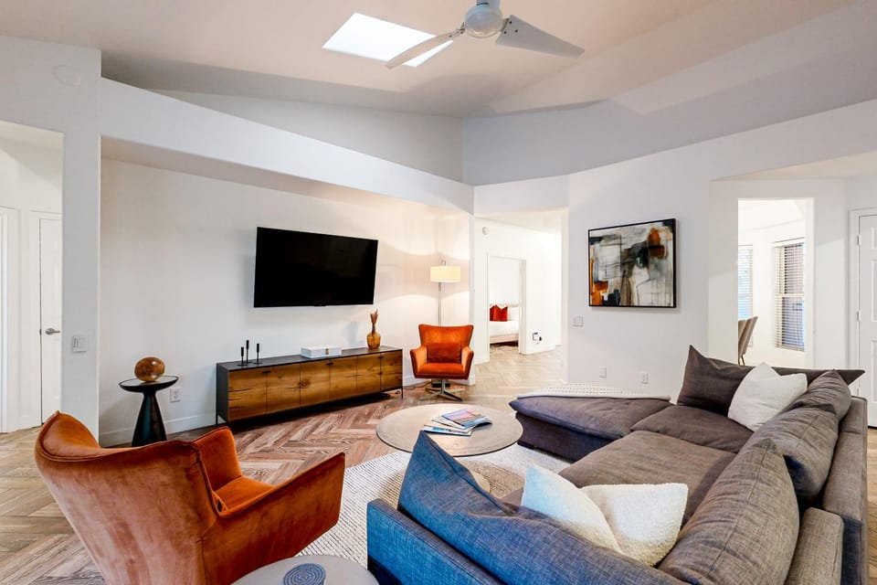 Oraibi Oasis House in Desert Ridge
