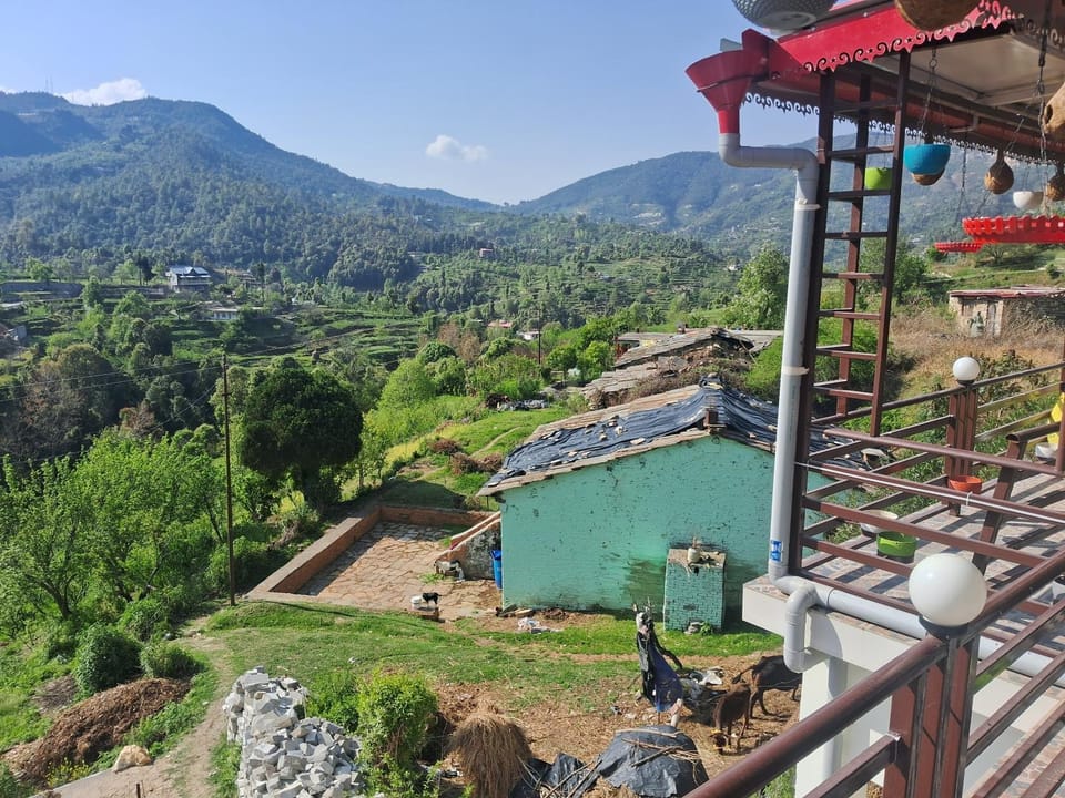 Nilkanth gest hause Bed and Breakfast in Uttarakhand