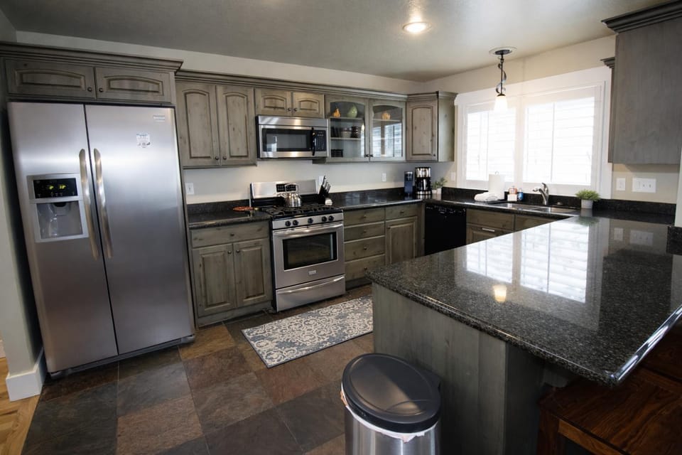 Charming Family Retreat with New Hot Tub, Walk to Main Street & Transit Center 470 House in Park City