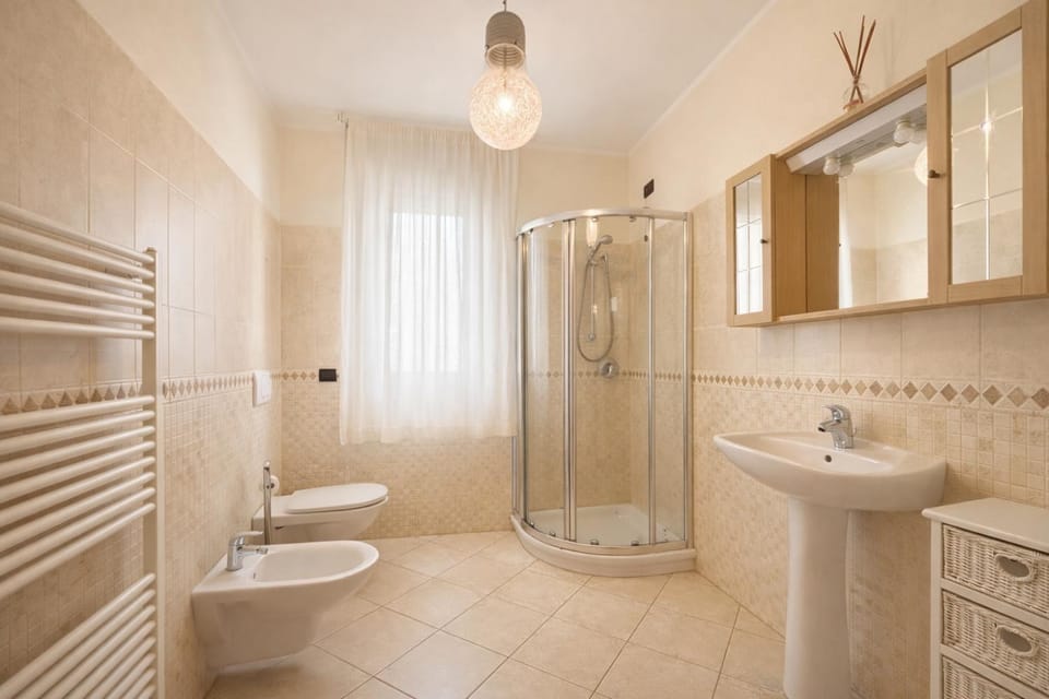 Shower, Toilet, Bathroom, bidet