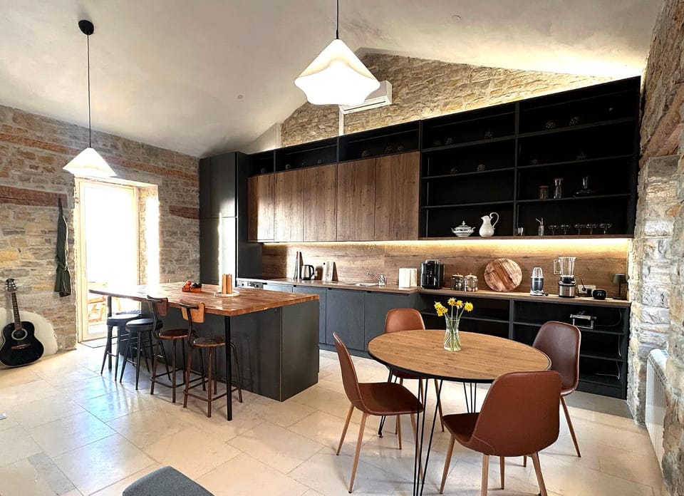 Living room, Dining area, kitchen