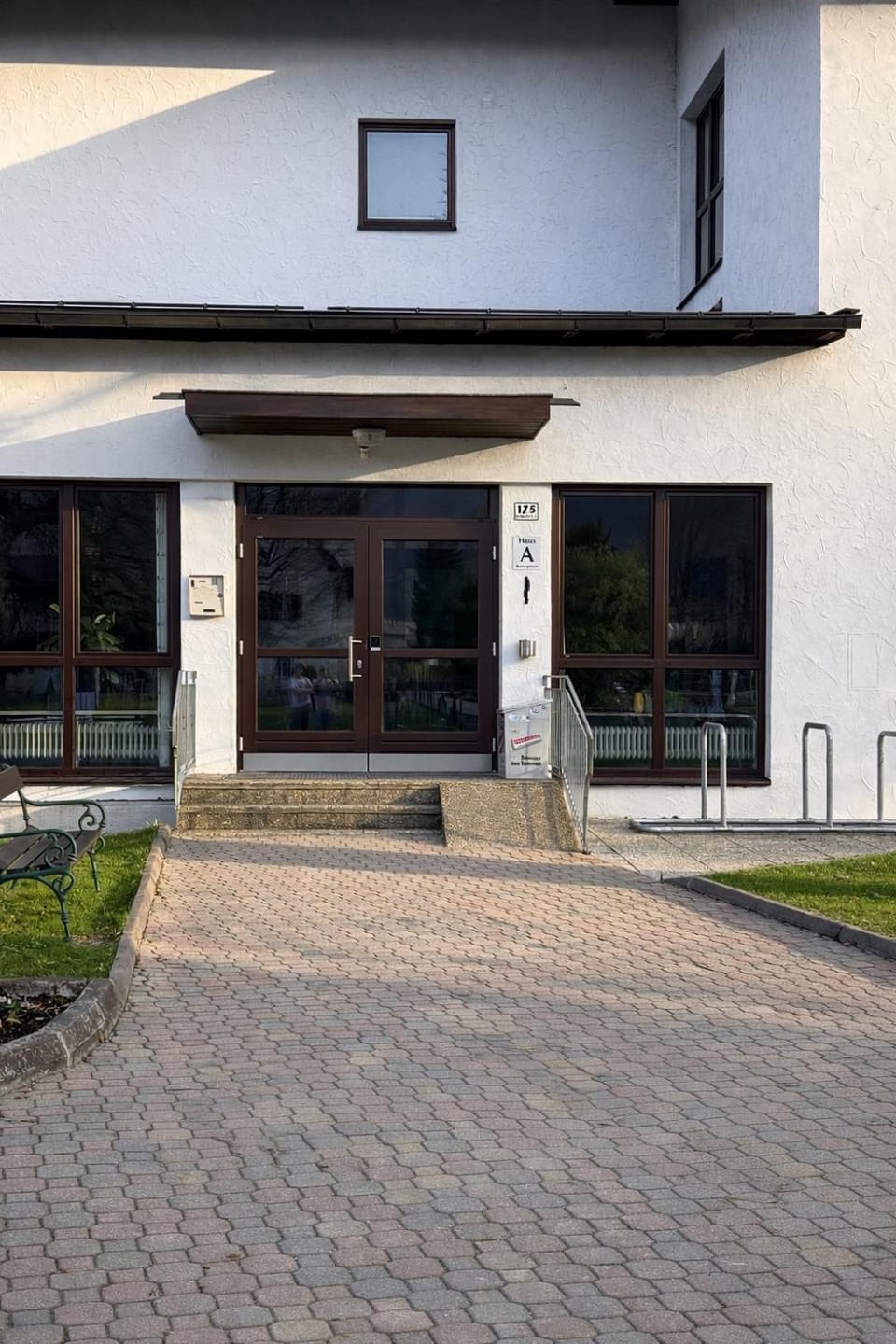 Tonis Appartements Lofer - Sylt Ferienwohnung mit Pool & Bergblick Apartment in Berchtesgadener Land