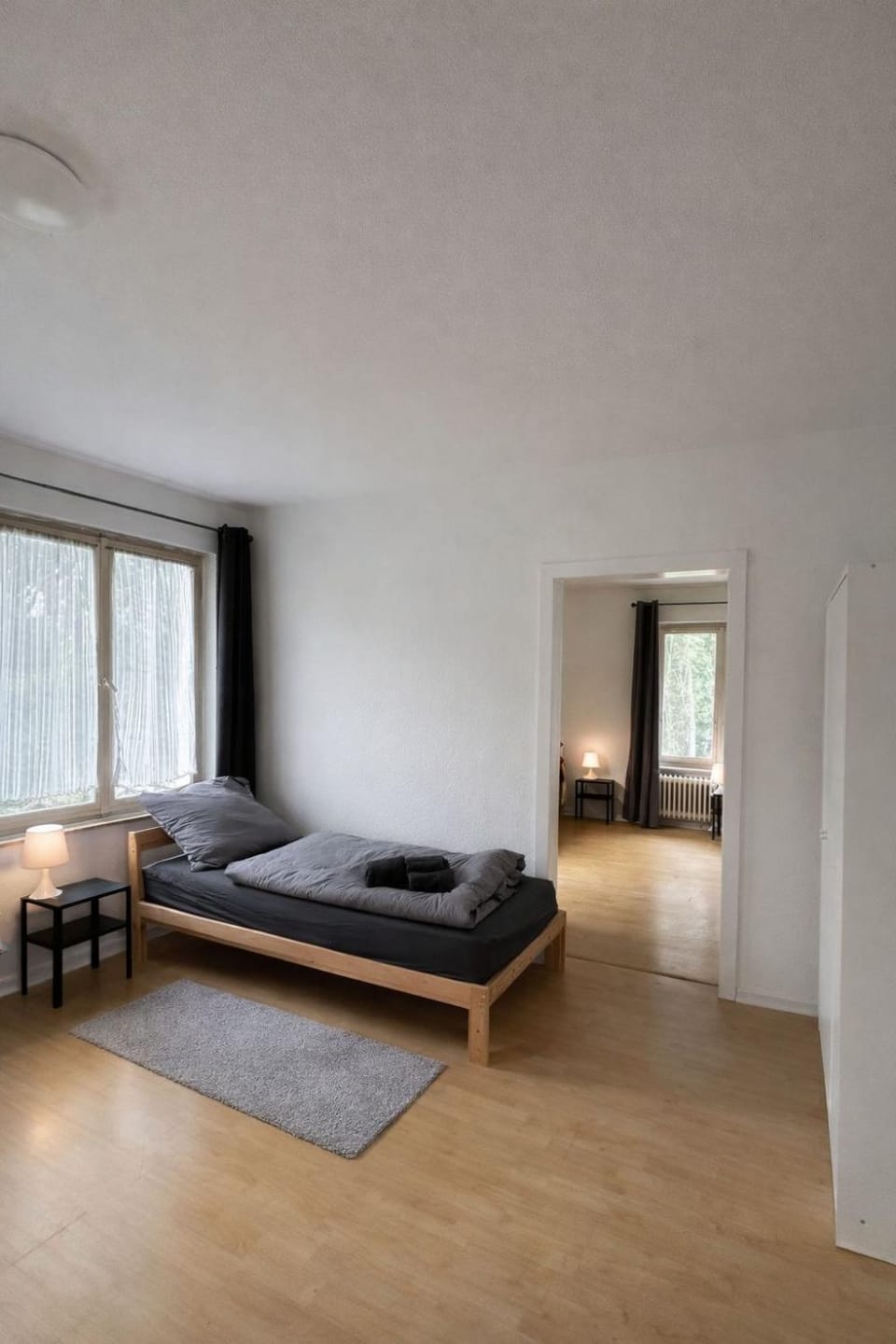 Photo of the whole room, Bedroom