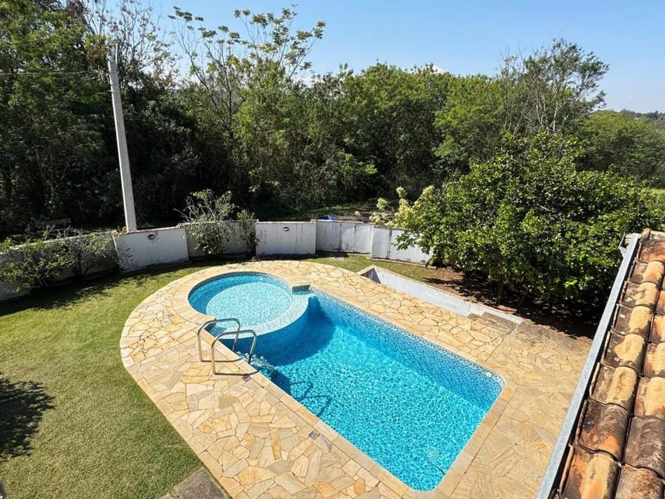 Family Retreat with Pool and Green Area House in State of São Paulo