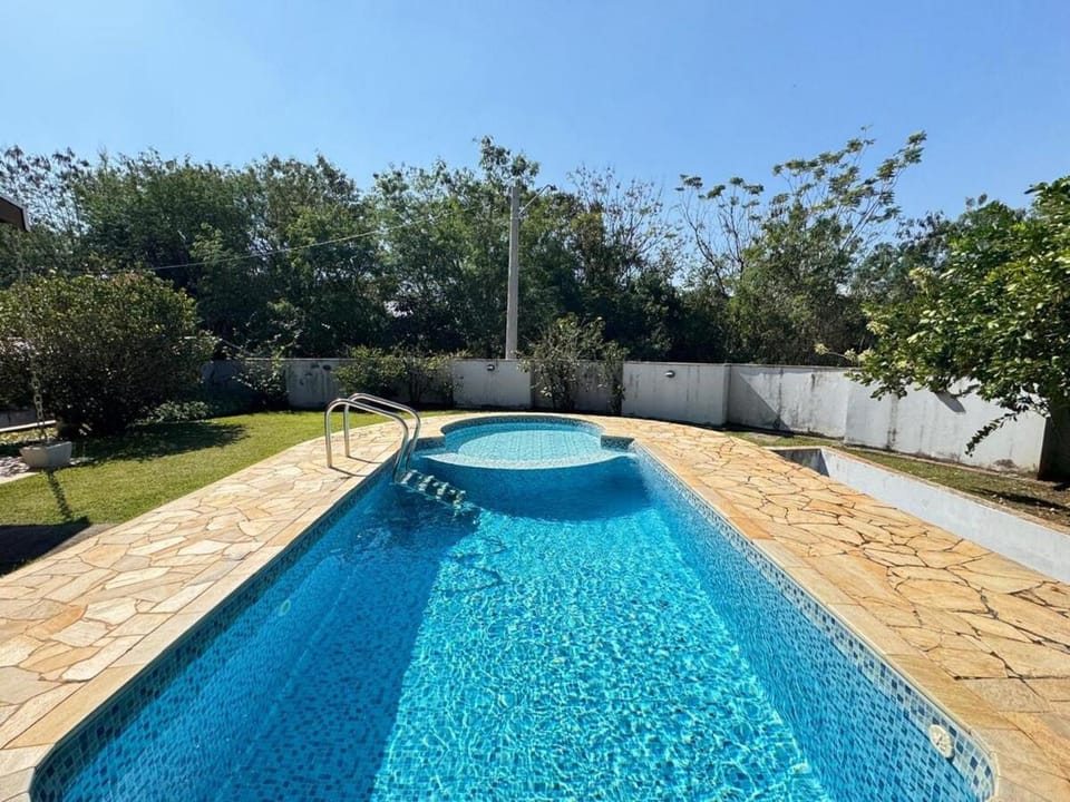 Family Retreat with Pool and Green Area House in State of São Paulo