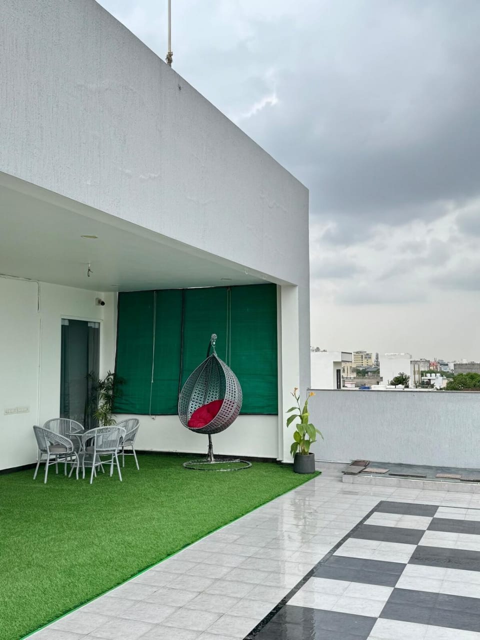 The Cosmopolitan - Penthouse Apartment in Jaipur