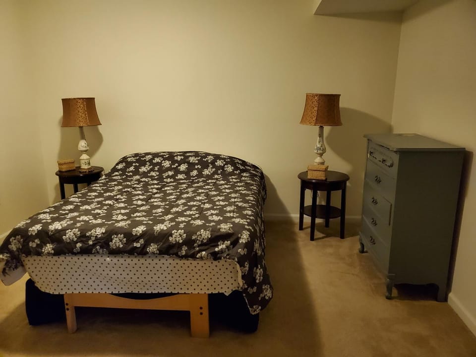 Private 2BR Guest Suite in Woodbridge Apartment in Virginia