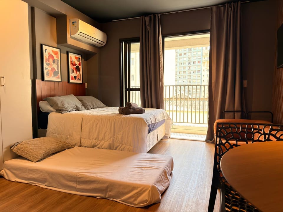Studio Moderno a 3 min do Metrô C vaga Apartment in Sao Paulo City