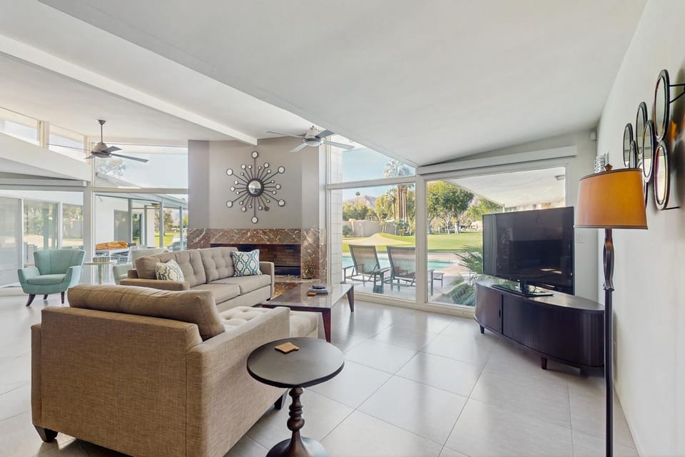 Mod Reflections at Tamarisk House in Rancho Mirage