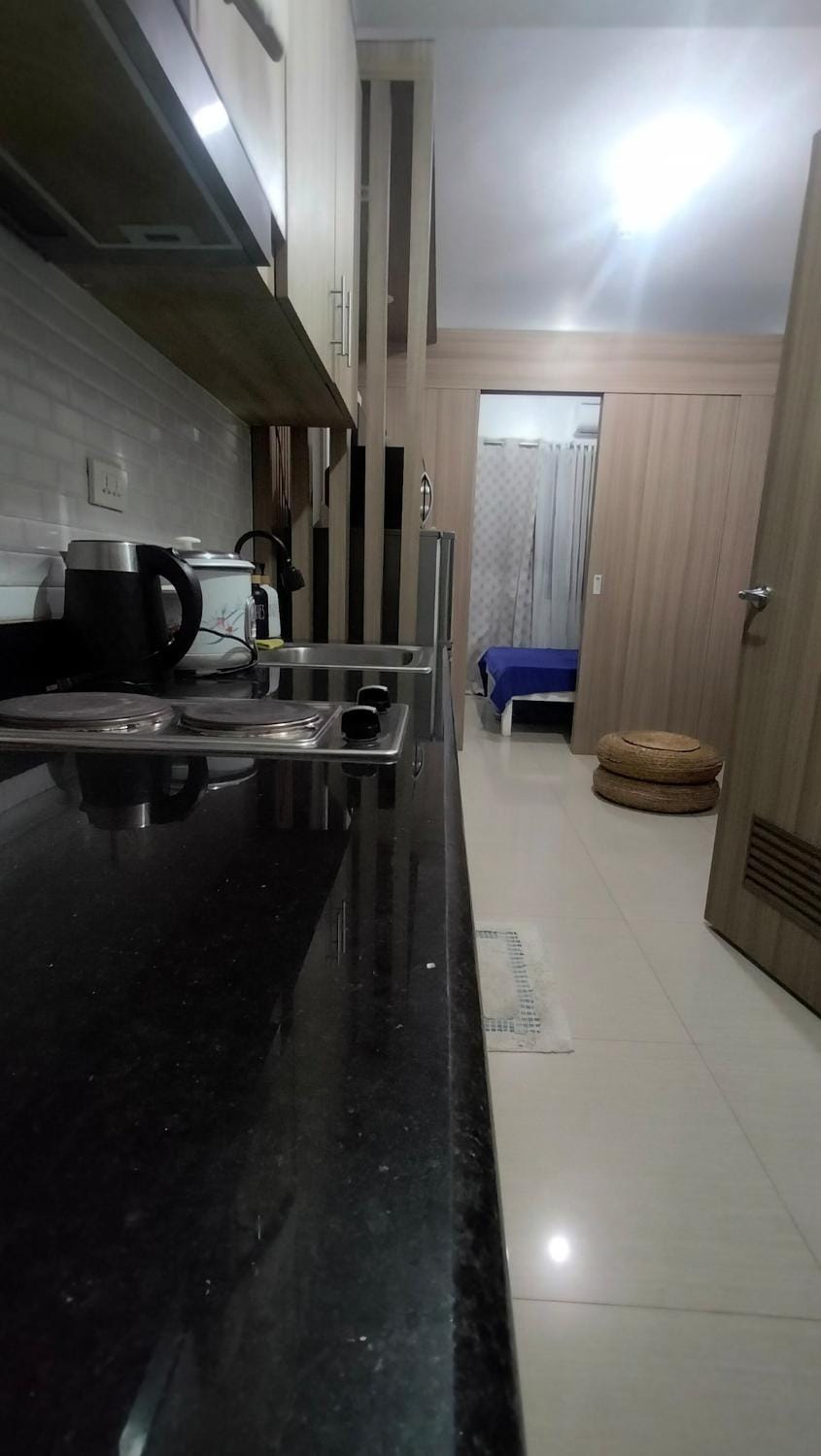 EM'Staycation Walking distance to Mall of Asia Apartment in Pasay