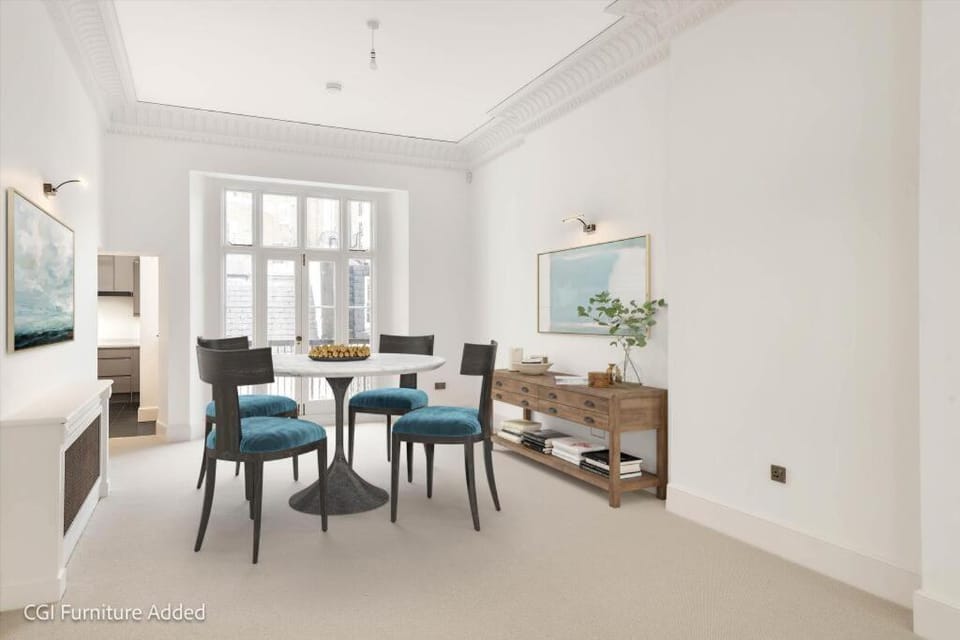 Buckingham Square Apartment in City of Westminster