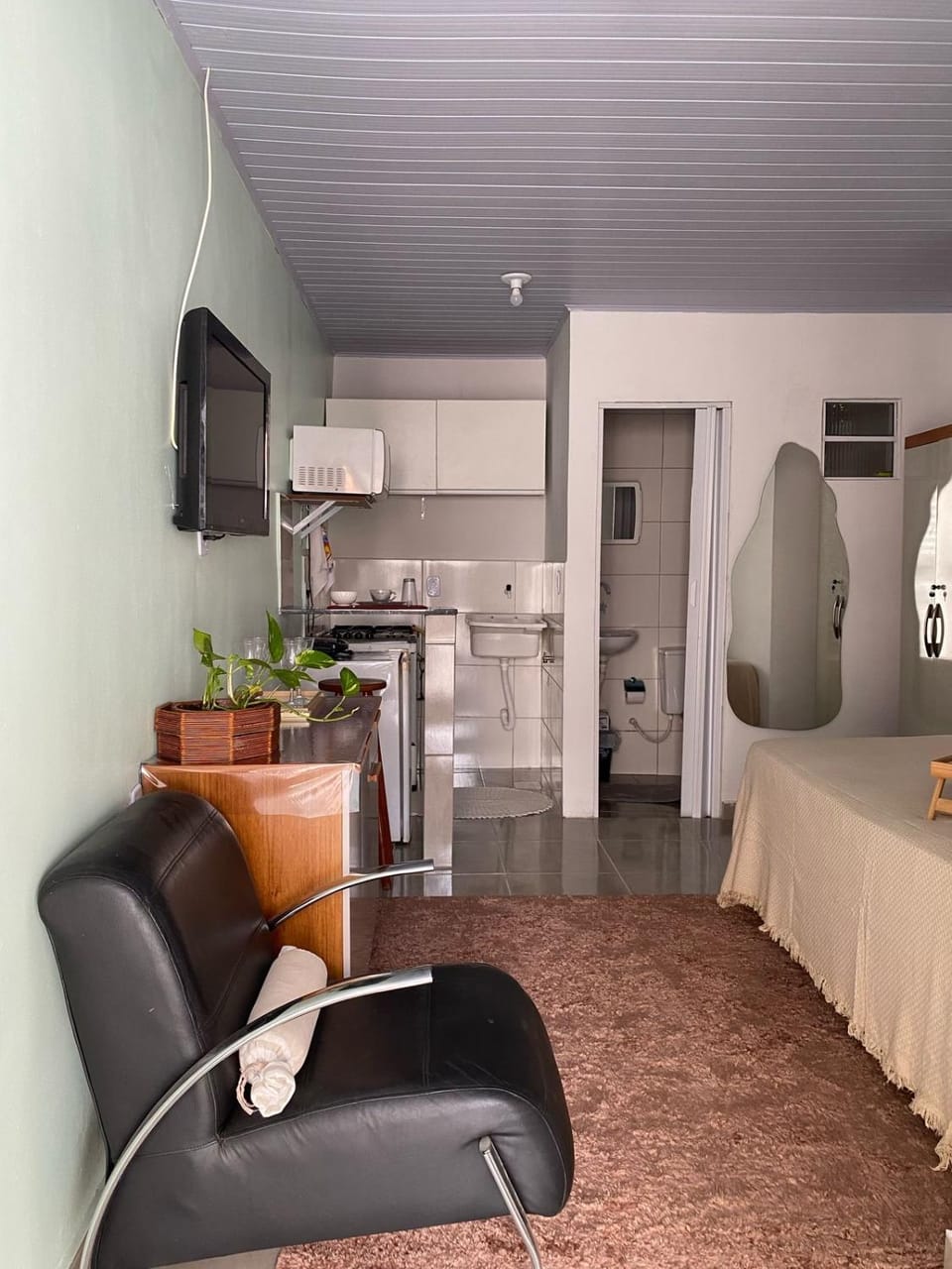 STUDIO GOIÂNIA MOTO GP VELOCIDADE com estacionamento incluso House in Goiania