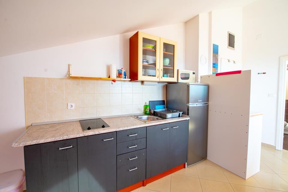 Living room, Dining area, kitchen